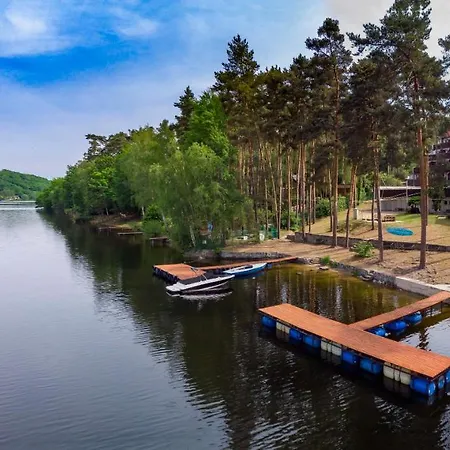 Hladina Hotel 3*