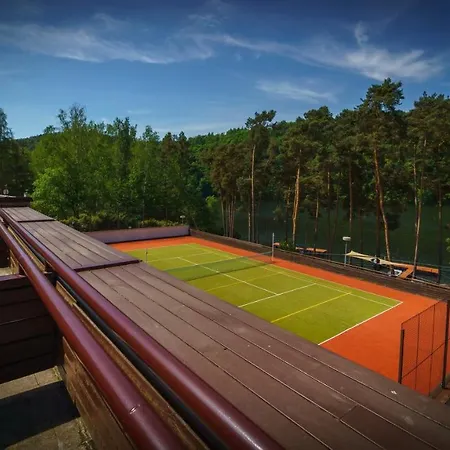 Hladina 3* Nebřich